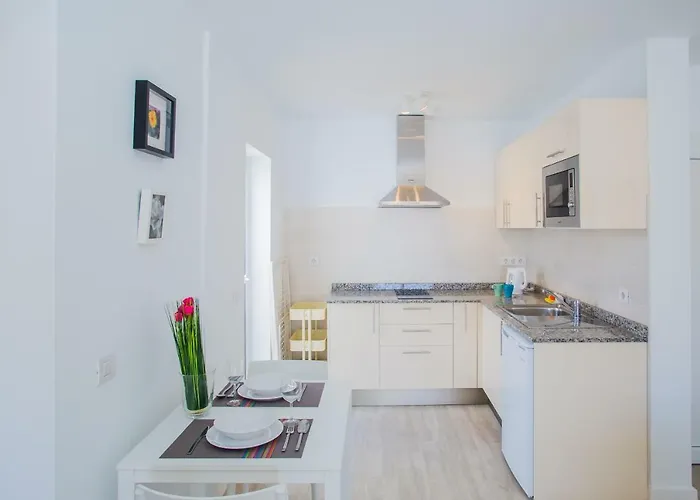 Flower 6 Apartment *