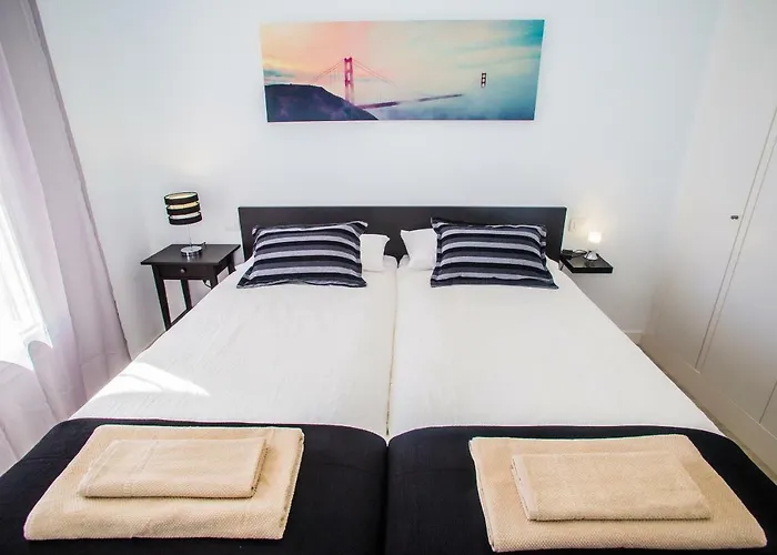 Apartamento Flower 6 *